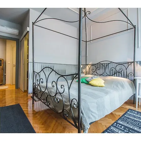 Shades Of Grey 아파트 *